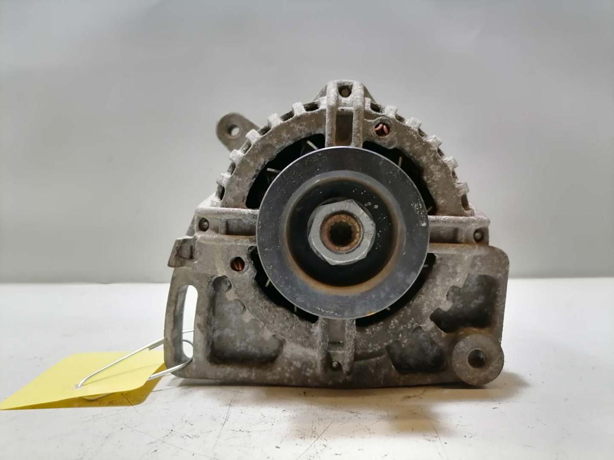 Renault Twingo 2 original Lichtmaschine Generator 1,2 56KW Bj.2009